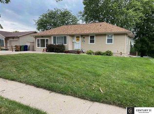 7022 S 52nd St, Omaha, NE 68157