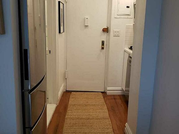 5th image of 50 W 72nd St APT 1103