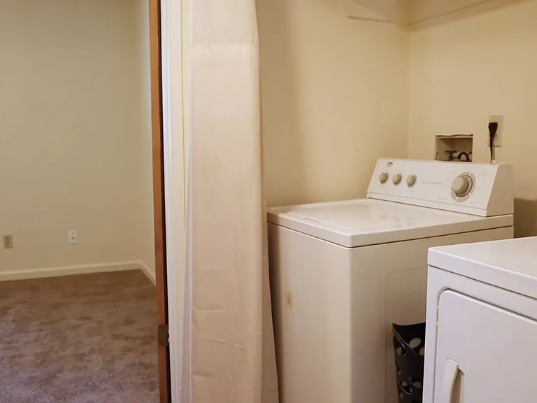 305 Ash St #7 — Photo 10