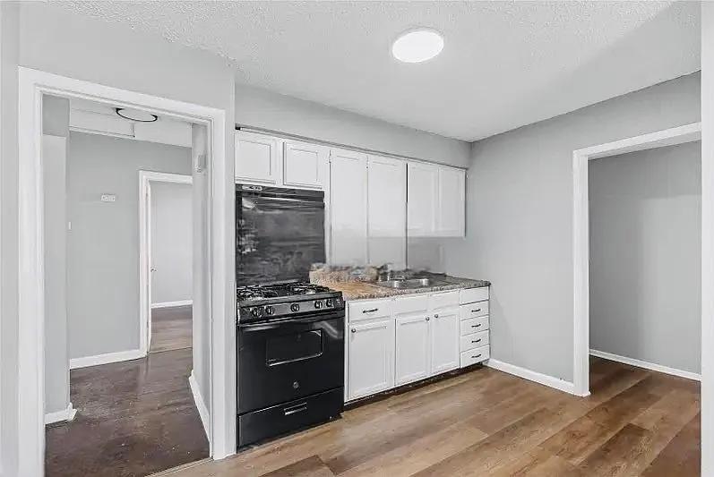 3 bed, 945 sqft, $1,150 — Photo 4