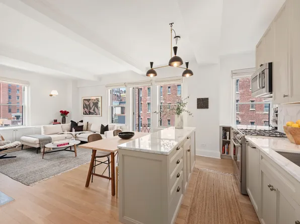 26 East 10th Street image 1 of 24