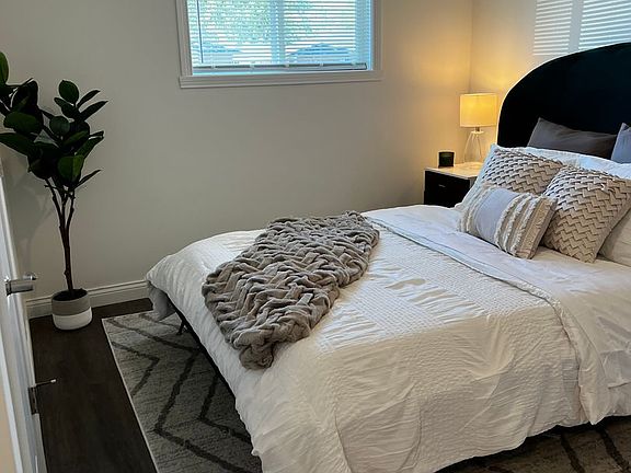 4th image of 3004 Pemberly Dr #3211