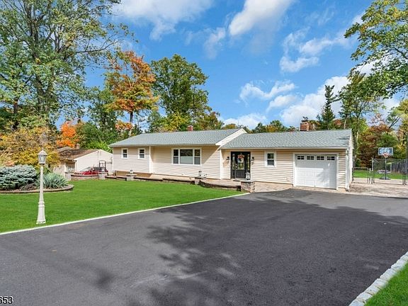 2nd image of 1026 Rector Rd