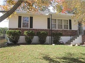 2nd image of 3812 S Stonewall Ave