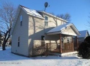 214 N Elm St, Mabel, MN 55954