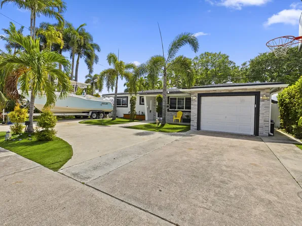 3230 Roosevelt Street, Hollywood, FL 33021