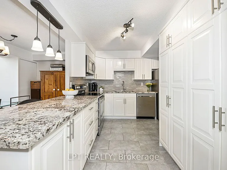 1300 Marlborough Ct #534 — Photo 5