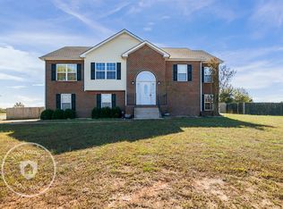 1500 Hattie Ln, Clarksville, TN 37042