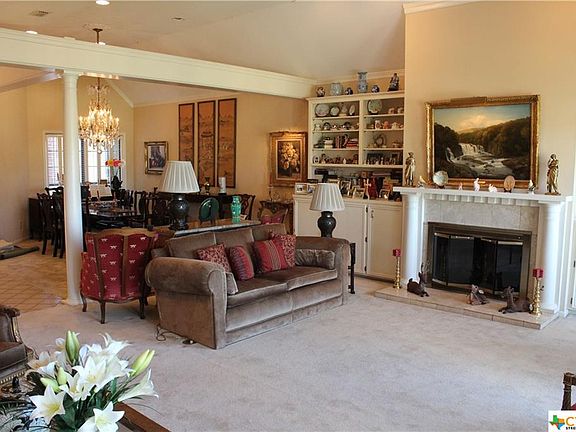4th image of 6008 Country Club Dr
