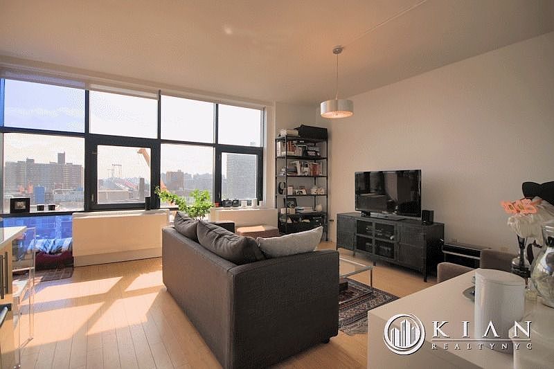 1st image of 103-105 Norfolk St #10C