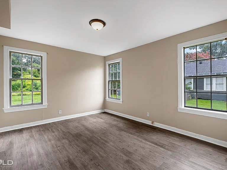 2623 Dillard St — Photo 19