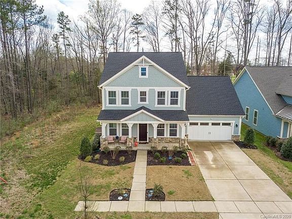 3rd image of 736 Yellow Jessamine Dr #19