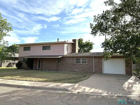 204 Floyd Golden Cir, Portales, NM 88130