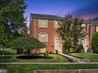 2 Crotona Ct, Lutherville Timonium, MD 21093