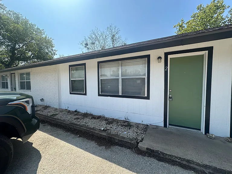 19221 San Marcos Hwy #B2 — Photo 11