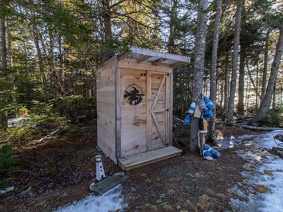 4th image of 251 Ripley Neck Road