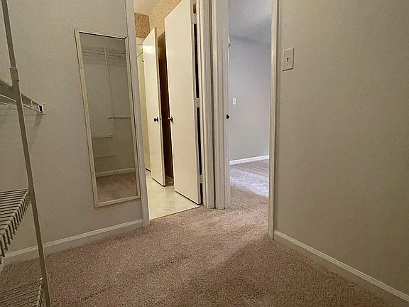 Master Bedroom Walk In Closet
