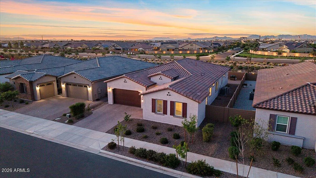 4 bed, 3.0 bath, $3,500 — Photo 4