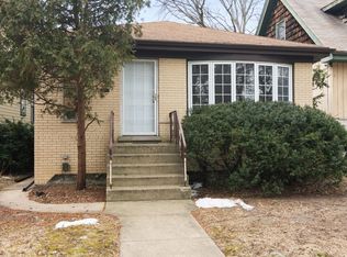 3726 N Harding Ave, Chicago, IL 60618