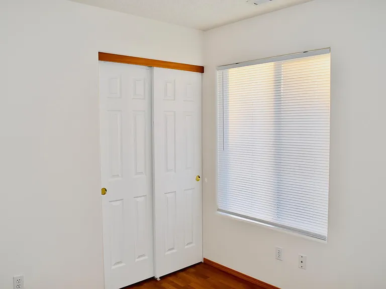 2302 SE 175th Ave — Photo 17