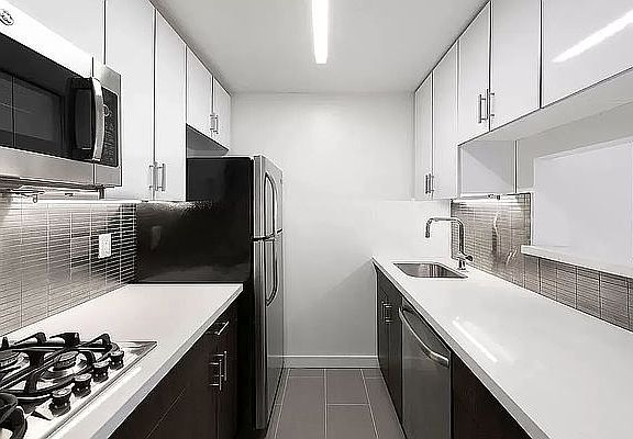 3rd image of 184 Lexington Ave #6E**