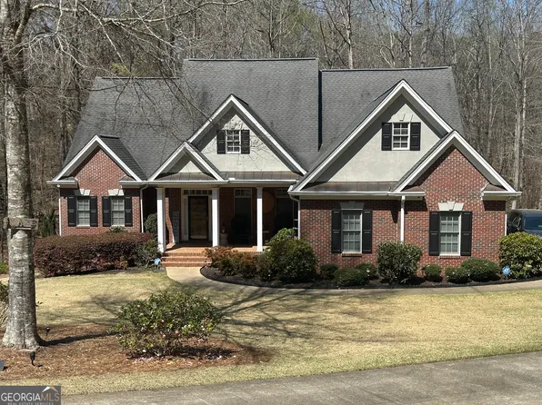205 River Oaks Dr, Lagrange, GA 30240