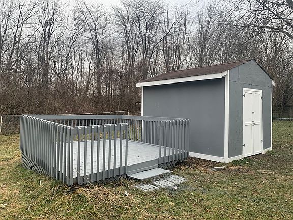 3rd image of 22651 Brookwood Dr