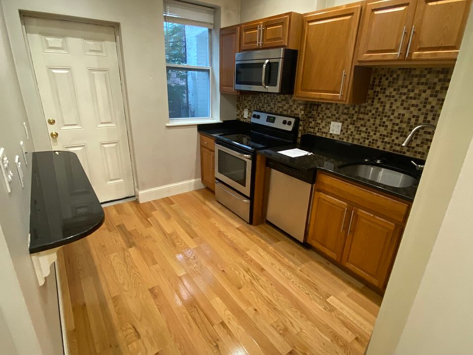 1st image of 51 Joy St #1R