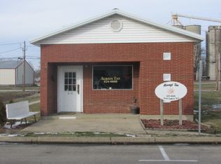 210 W Stoddard St, Dexter, MO 63841