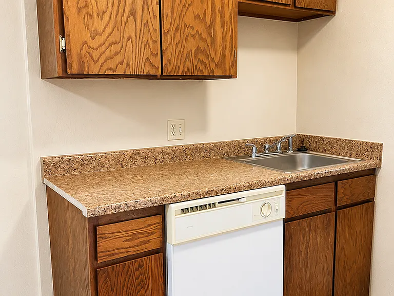 530 Colorado River Blvd — Photo 8