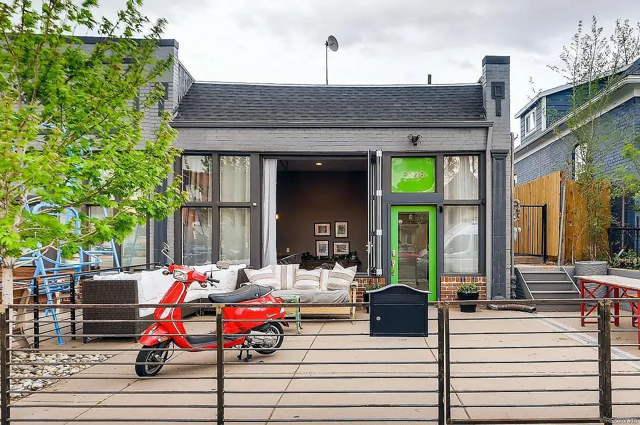 3248 N Williams St — Photo 2