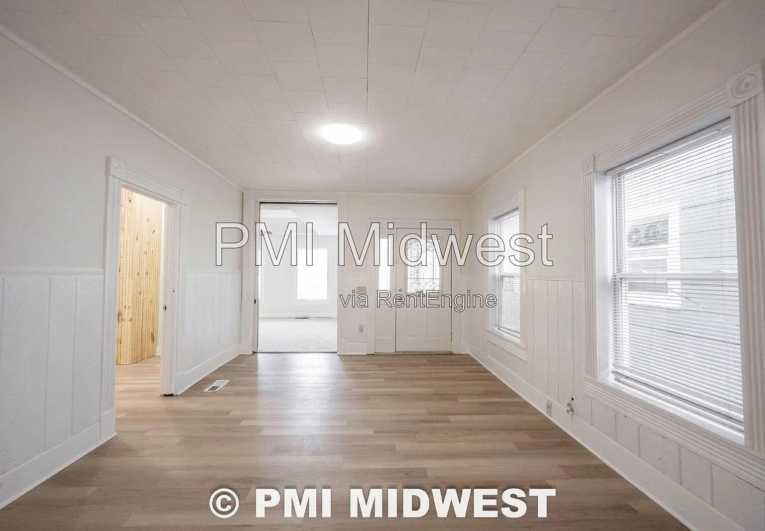 4 bed, 1.0 bath, 2341 sqft, $2,600 — Photo 3