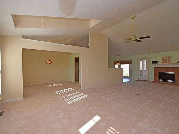 4th image of 603 Coleberry Ct