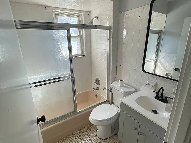 2144 Evans St #1 — Photo 3