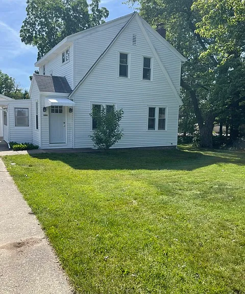 884 Orlando Ave SE — Photo 1