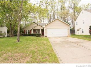 10011 Redbud Tree Ct, Charlotte, NC 28273