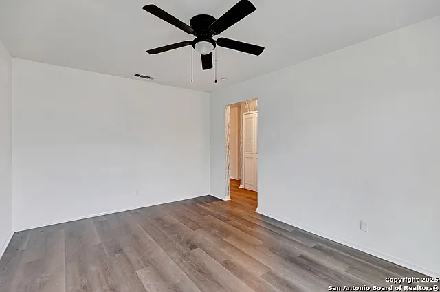 4303 Sunshadow St — Photo 17