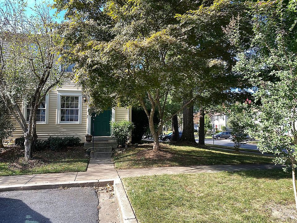 1st image of 11180 Captains Walk Ct