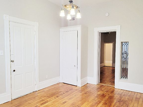 4th image of 2215-2217-2219 Ohio Ave #2217-01
