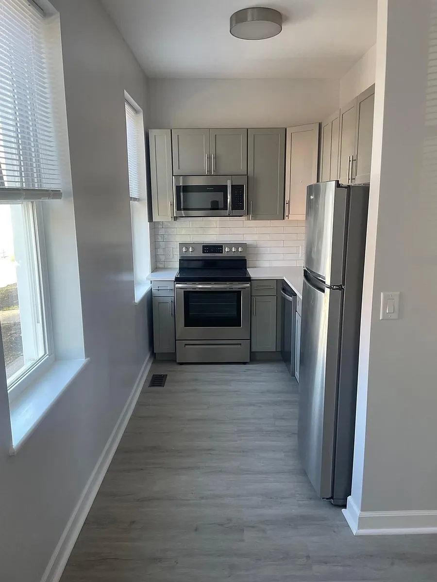 Building Photo - 216 Findlay St #1