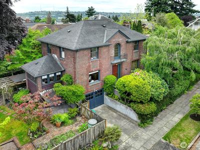 4132 Burke Avenue N, Seattle, WA, 98103