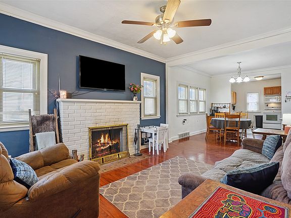 2nd image of 1107 Morton Ave