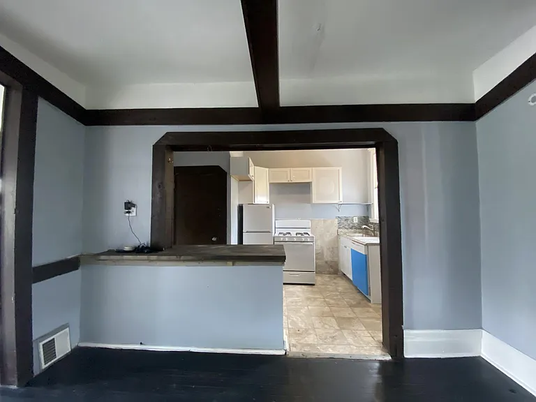 8337 John R St — Photo 12
