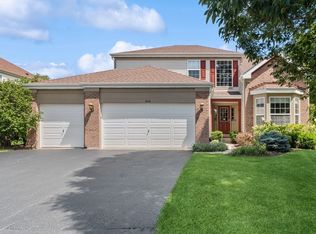 626 Wingpointe Dr, Aurora, IL 60506