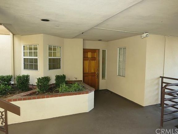 3rd image of 537 N Adams St APT 110