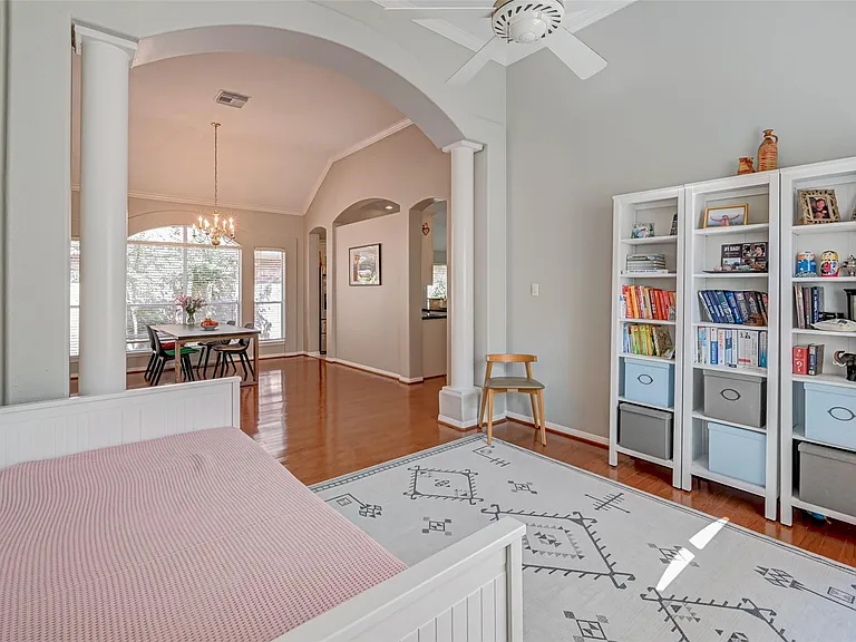 1107 Parkhaven Ln — Photo 17