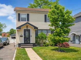 19 Chestnut Ter, Bloomfield, NJ 07003