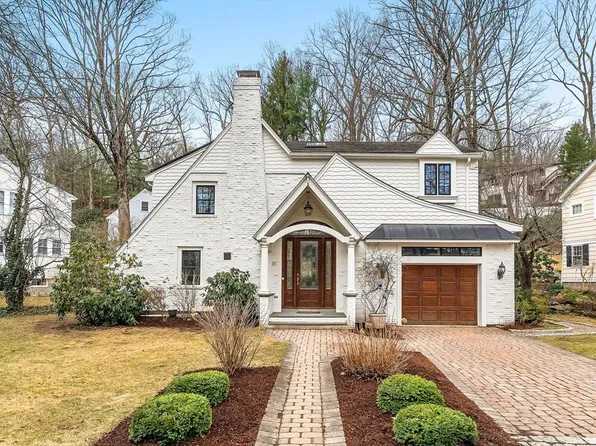 21 Cunningham Rd, Wellesley, MA 02481