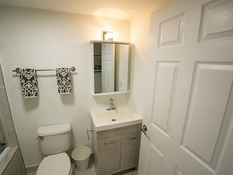 2951 S Bayshore Dr #716 — Photo 6