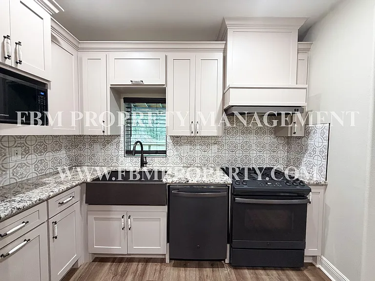 338 Post Oak Dr — Photo 14